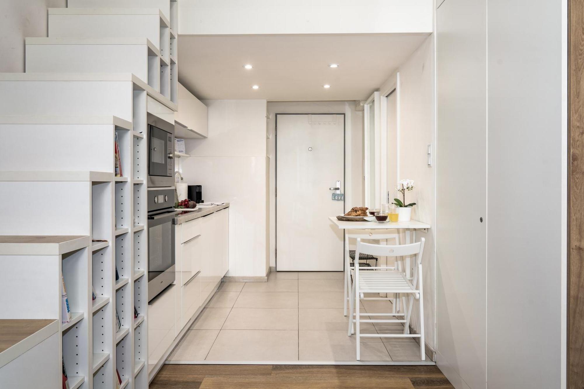 Apartment Days - Cozy - Netflix - Hip Karlin Prague
